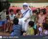 012 Mutter Teresa Lebenslauf Für Kinder Mutter Teresa Stockfotos &amp; Mutter Teresa Bilder Alamy